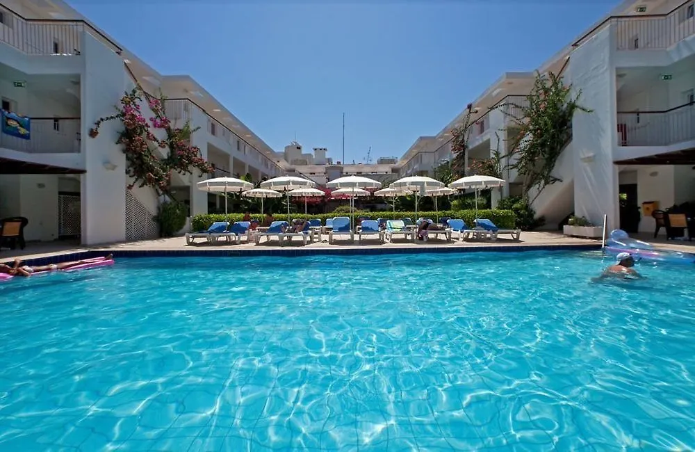 Nissi Park Hotel Ayia Napa 3*,