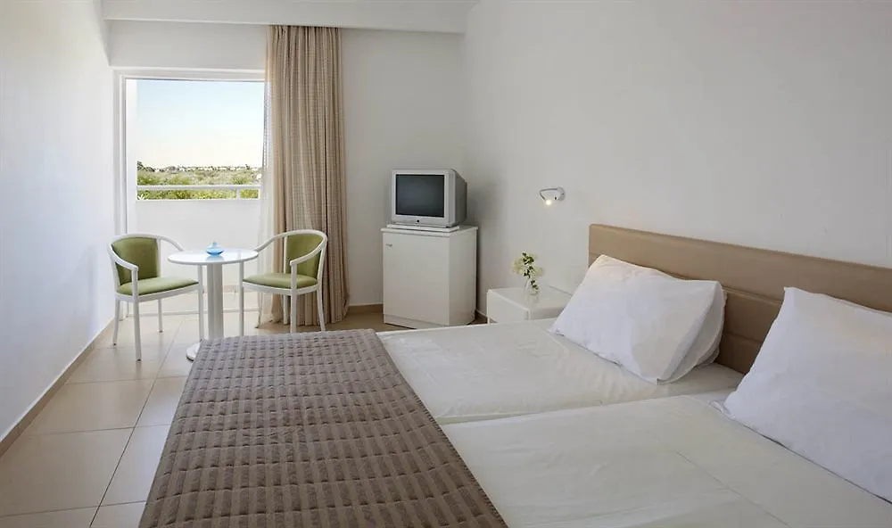 Nissi Park Hotel Ayia Napa 3*,